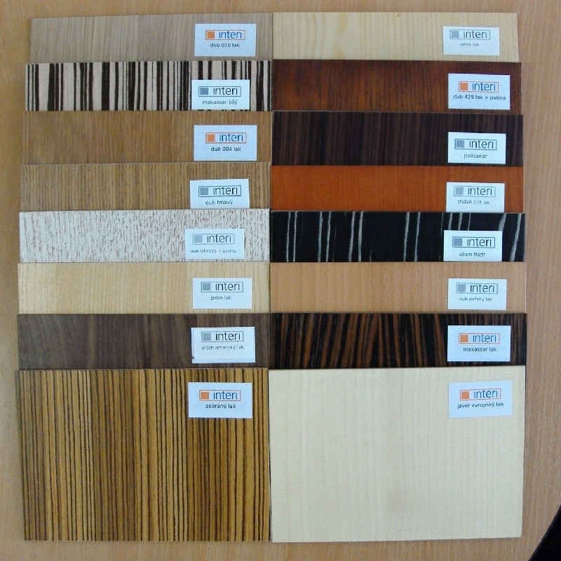 vzorník dřevěných materiálů